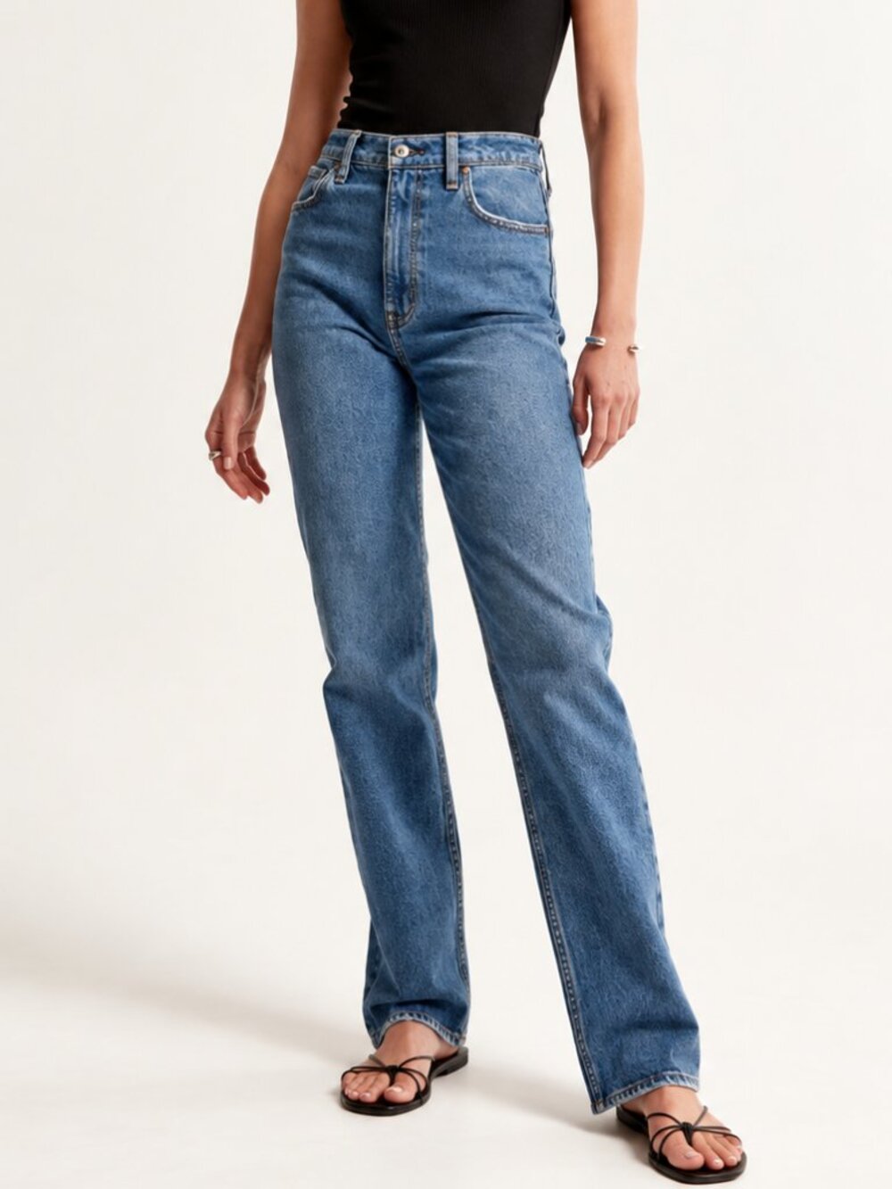 Abercrombie & Fitch The 90s Straight Ultra High Rise Jean Medium Wash Size 27R